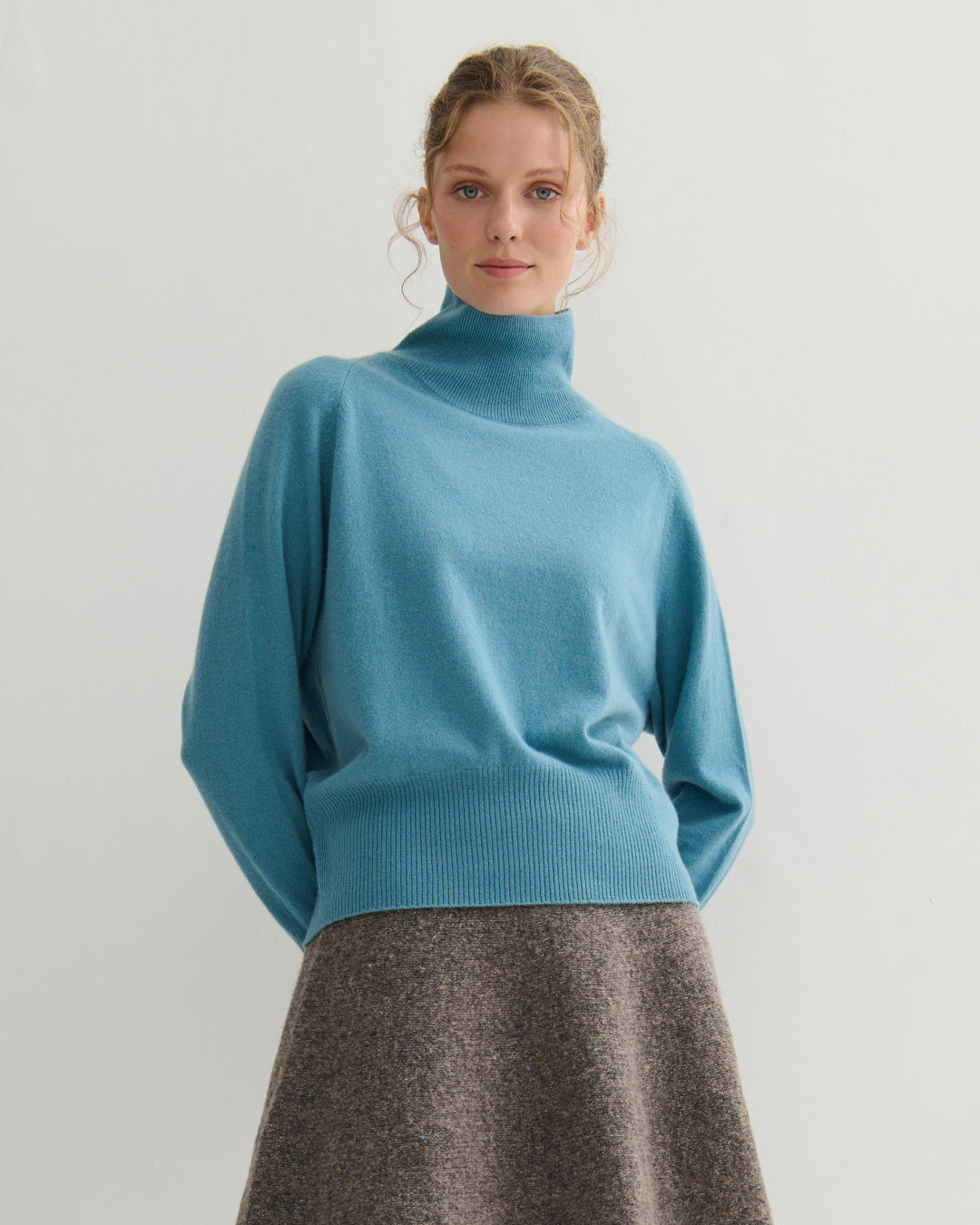 DROPPED RAGLAN HIGH NECK PULLOVER - LAKE BLUE