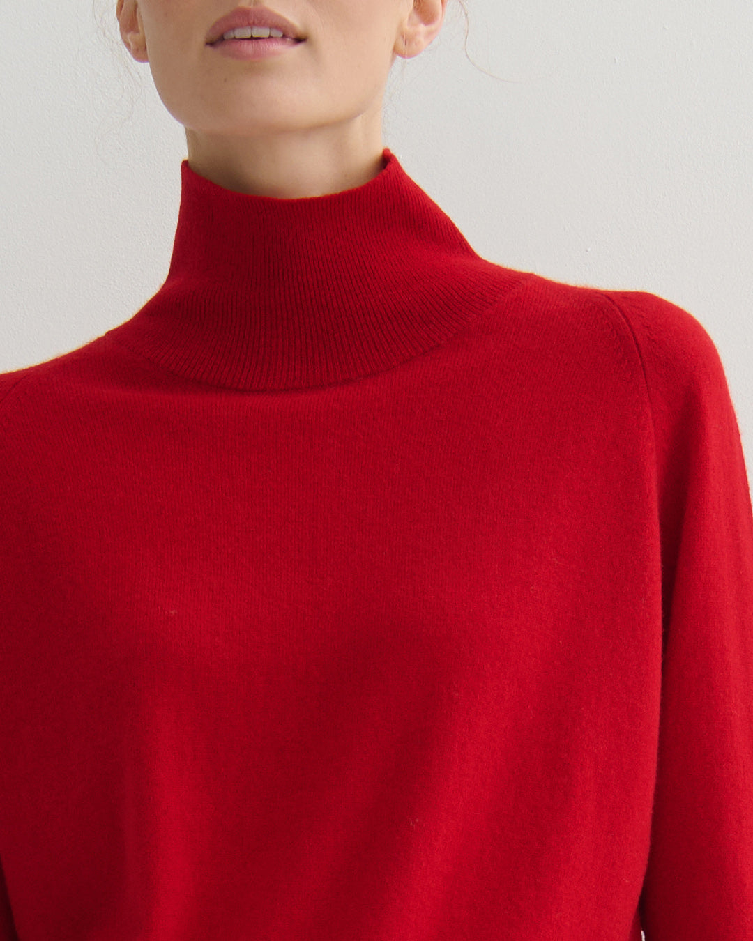 DROPPED RAGLAN HIGH NECK PULLOVER - SCARLET RED