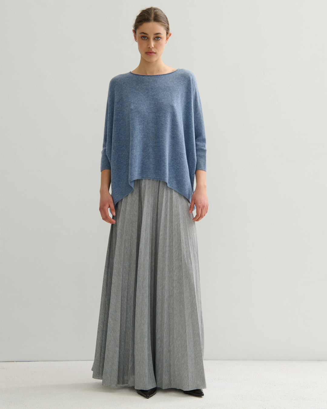 LIKE A BREEZE 3/4 SLEEVE PULLOVER- DENIM BLUE