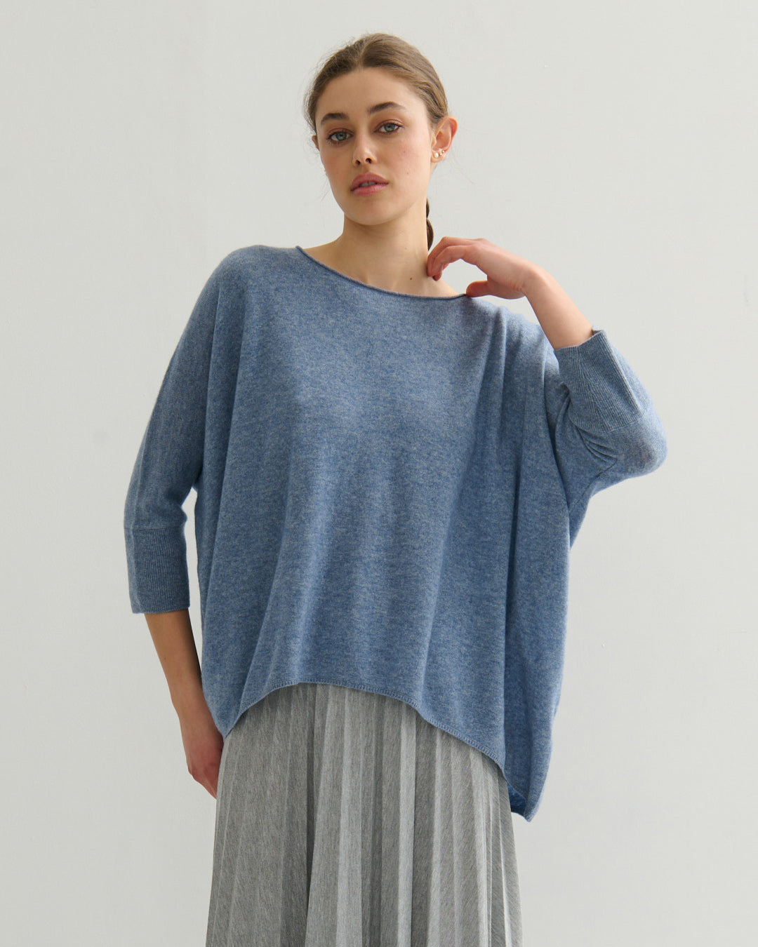 LIKE A BREEZE 3/4 SLEEVE PULLOVER- DENIM BLUE
