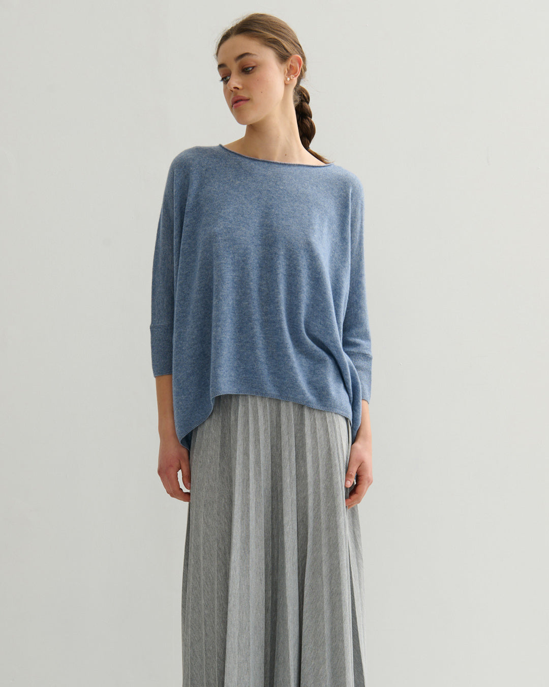 LIKE A BREEZE 3/4 SLEEVE PULLOVER- DENIM BLUE