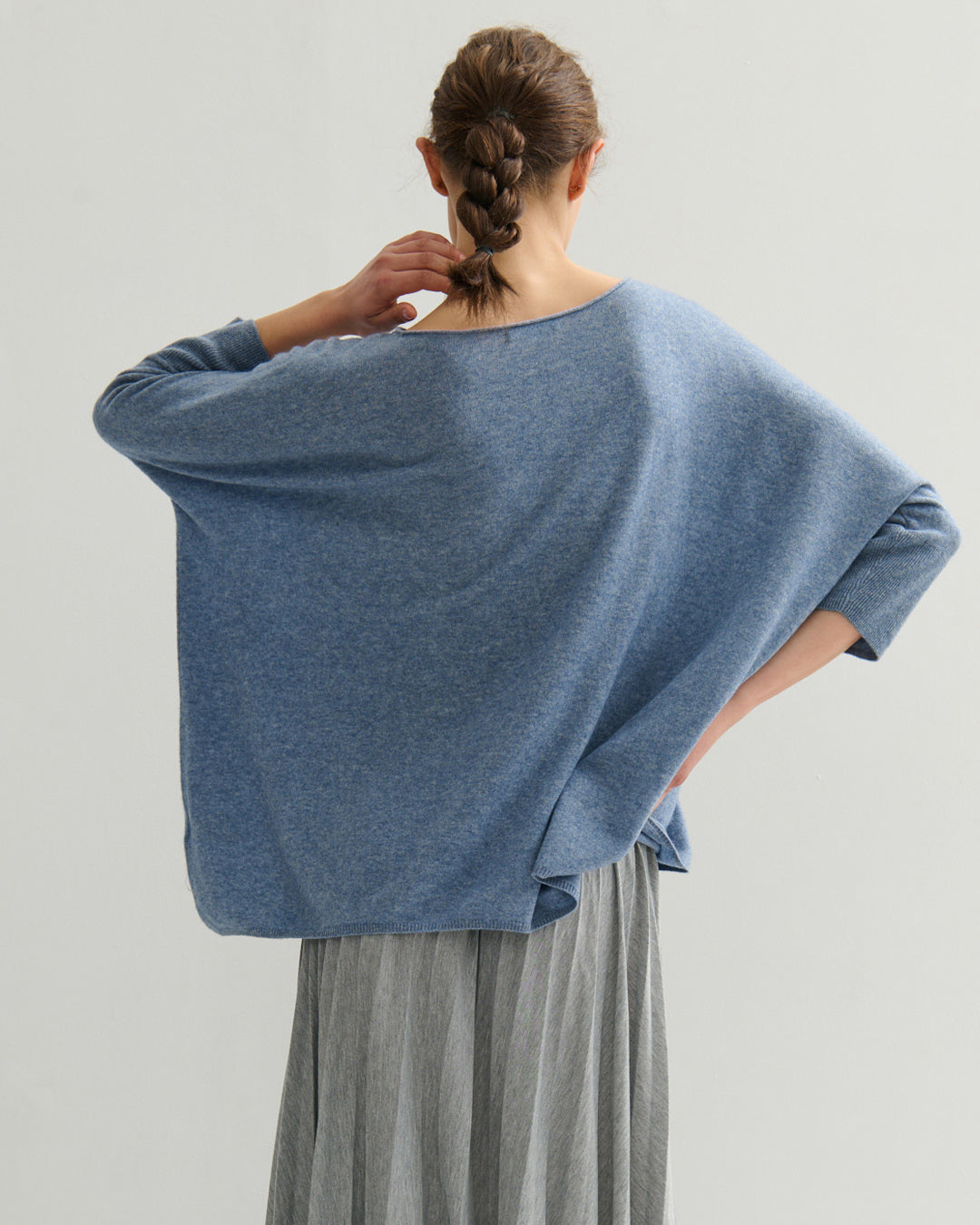 LIKE A BREEZE 3/4 SLEEVE PULLOVER- DENIM BLUE