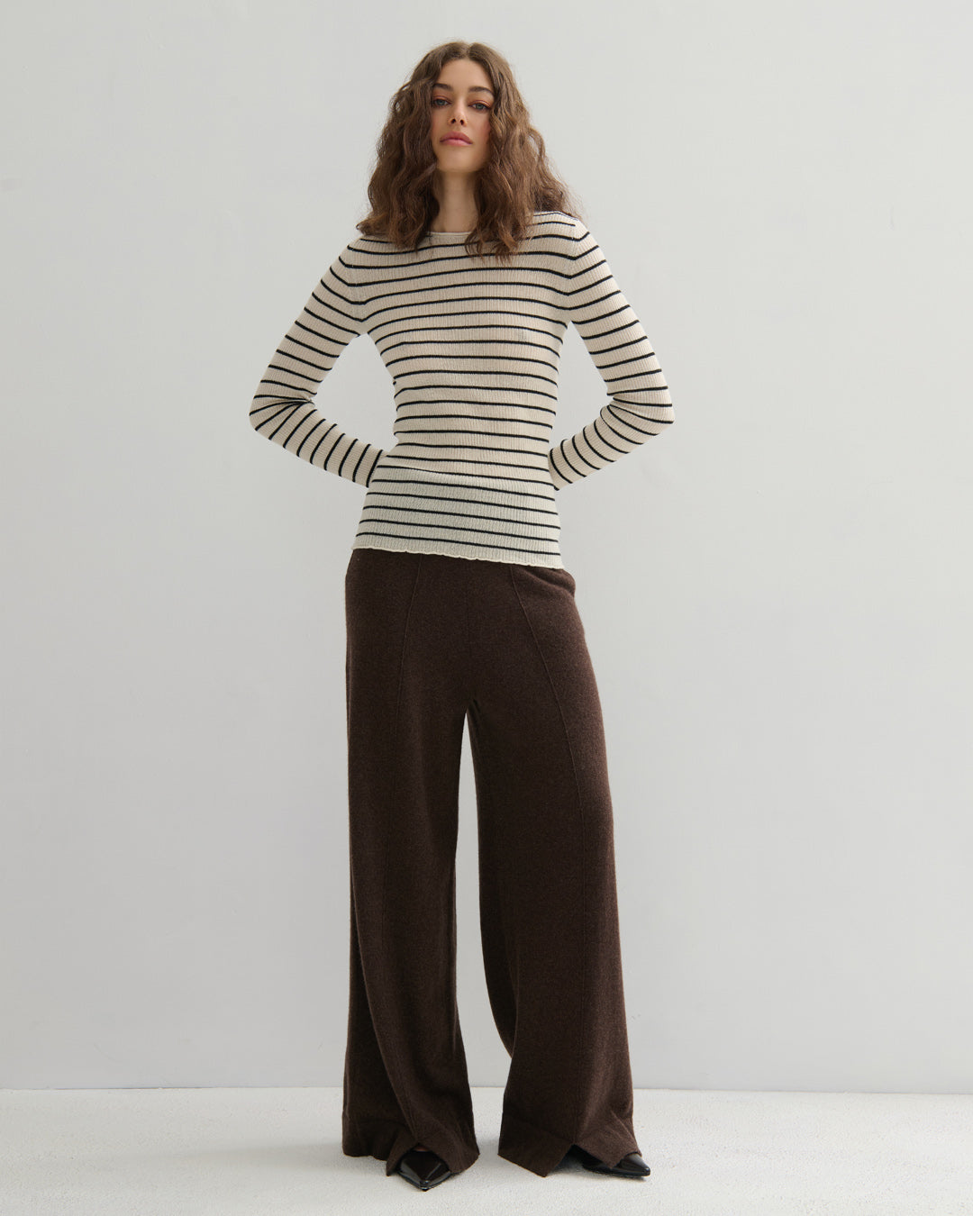 SUPERFINE RIBBED STRIPE TOP - CREAM /BLACK