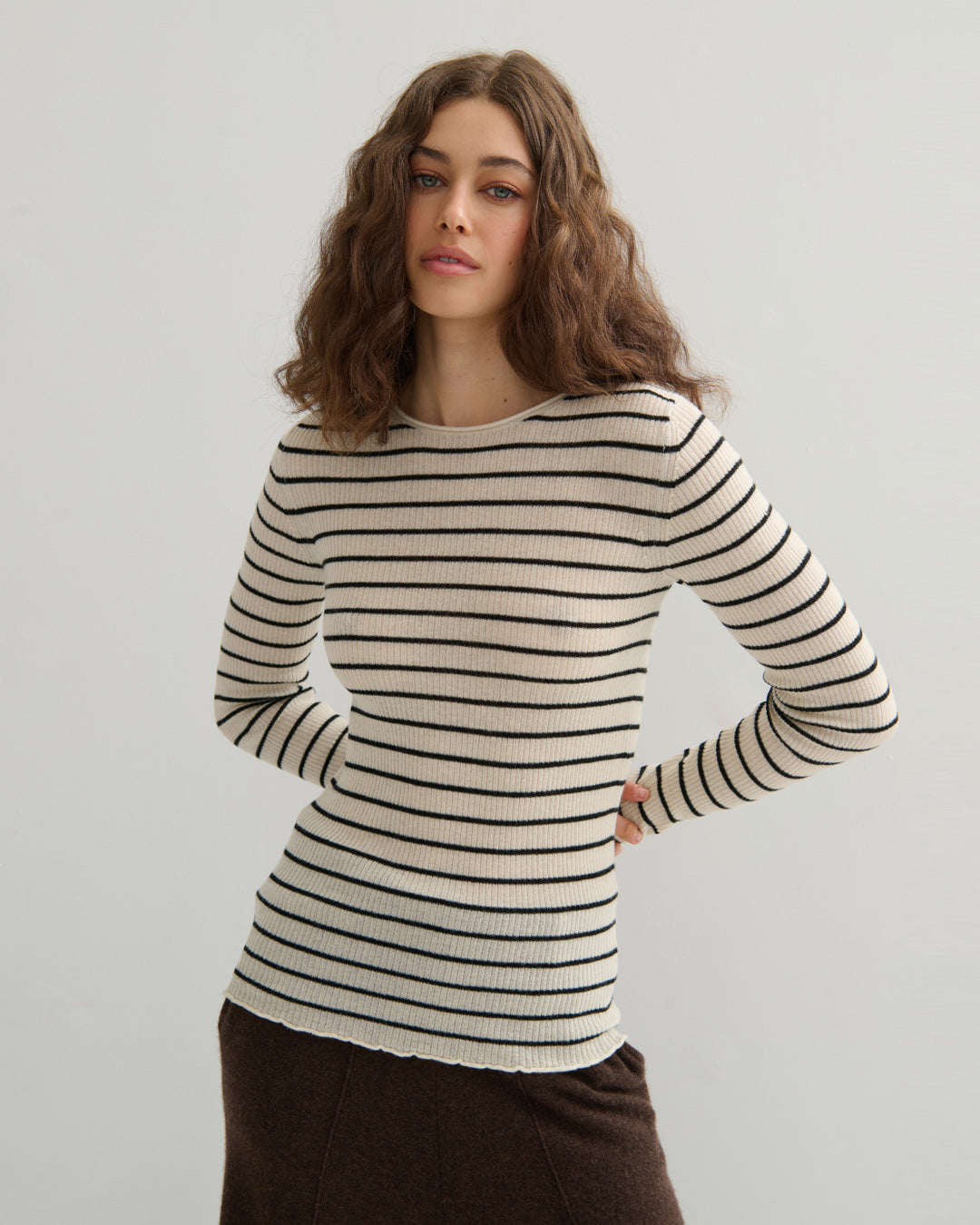 SUPERFINE RIBBED STRIPE TOP - CREAM /BLACK