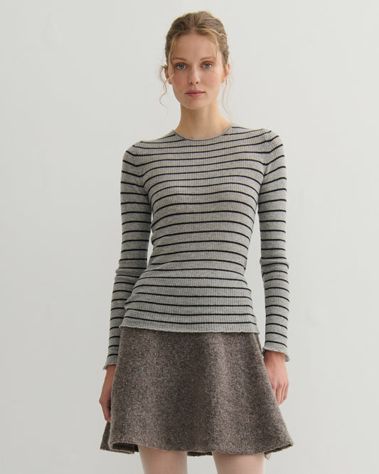 SUPERFINE RIBBED STRIPE TOP - LIGHT GREY/BLACK