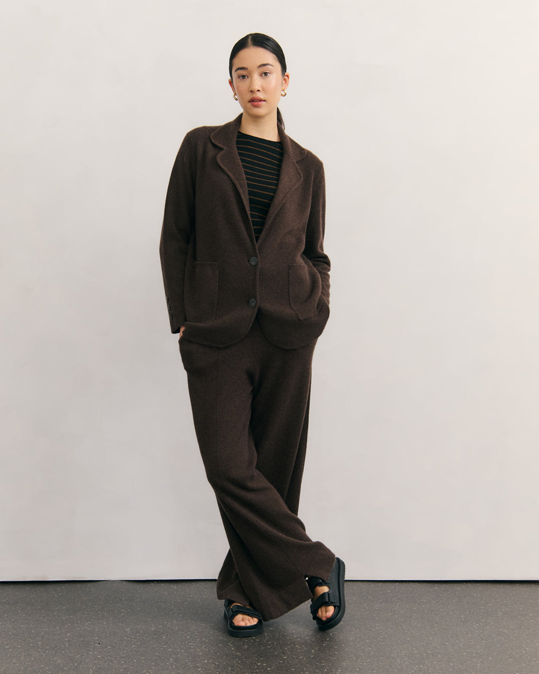 SUPERFINE RIBBED STRIPE TOP - BLACK/BROWN