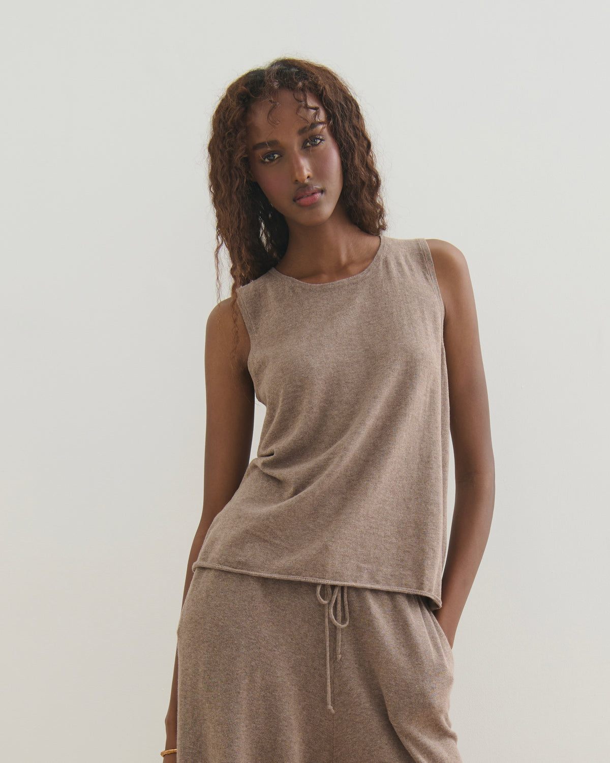 COTTON CASHMERE TANK TOP - TAUPE