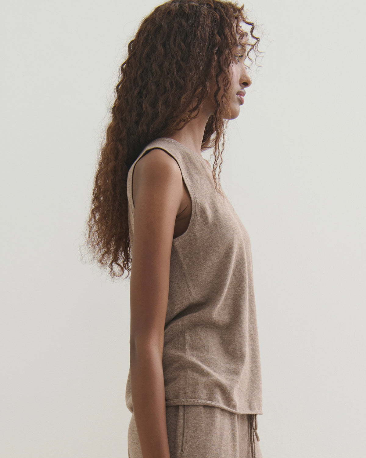 COTTON CASHMERE TANK TOP - TAUPE