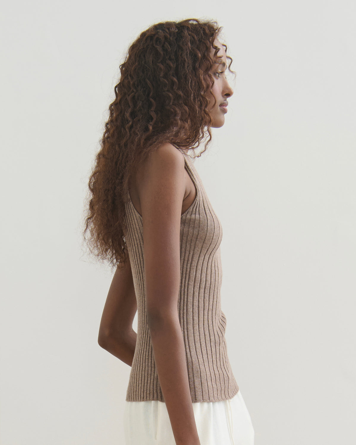 COTTON CASHMERE RIBBED TANK TOP - TAUPE