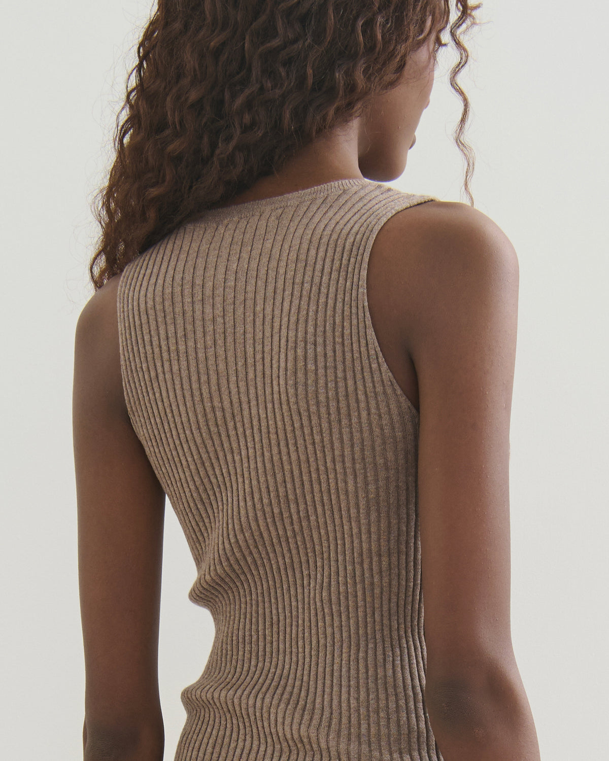 COTTON CASHMERE RIBBED TANK TOP - TAUPE