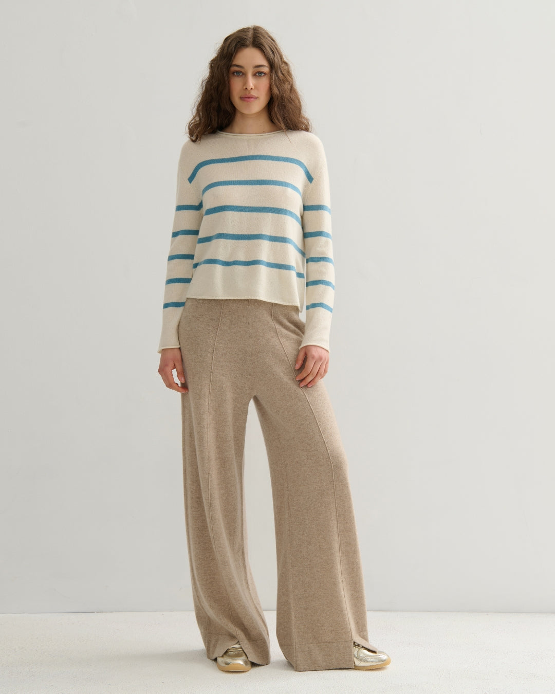 EASY DAYS CASHMERE STRIPED CREW - CREAM RAW