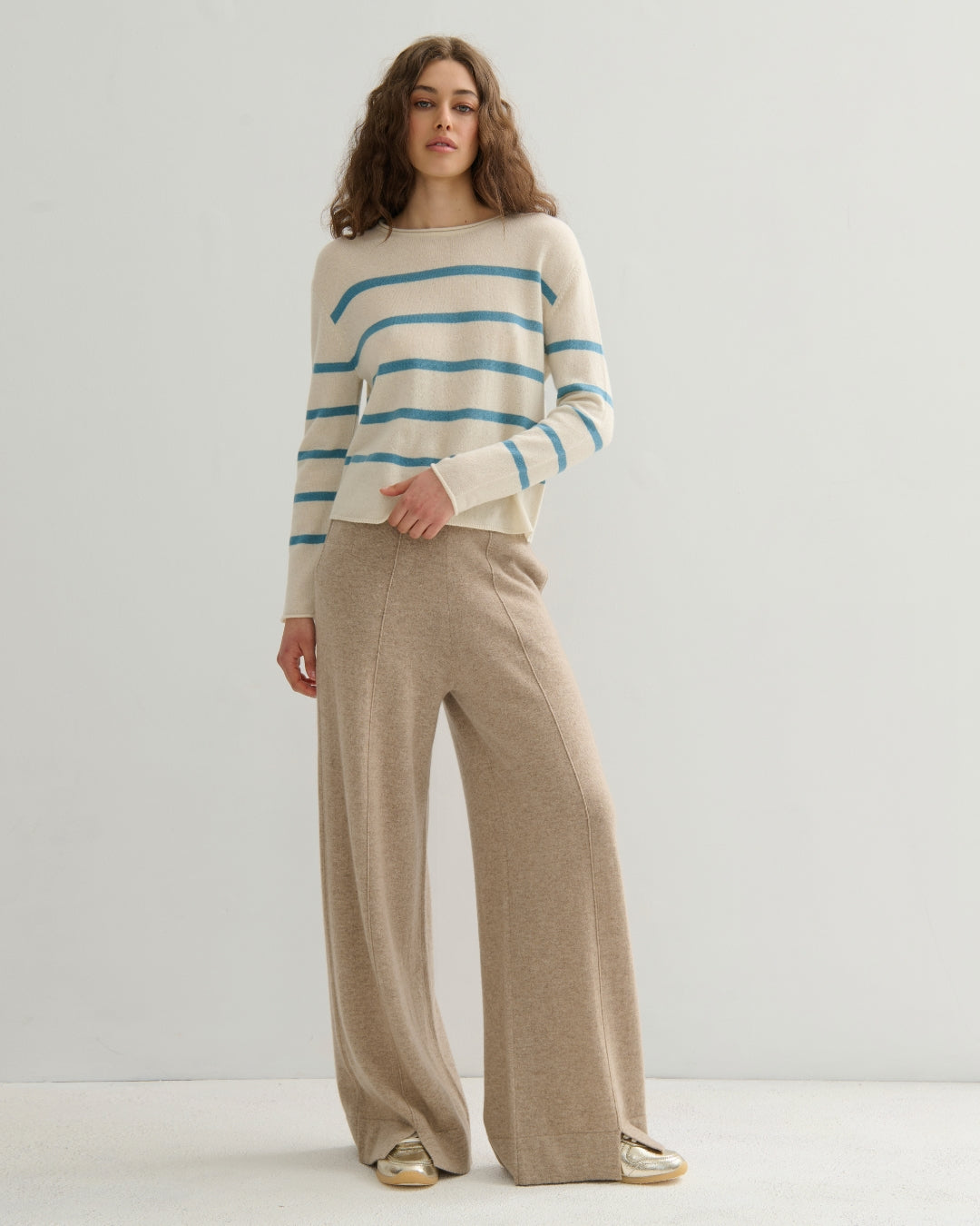 EASY DAYS CASHMERE STRIPED CREW - CREAM RAW