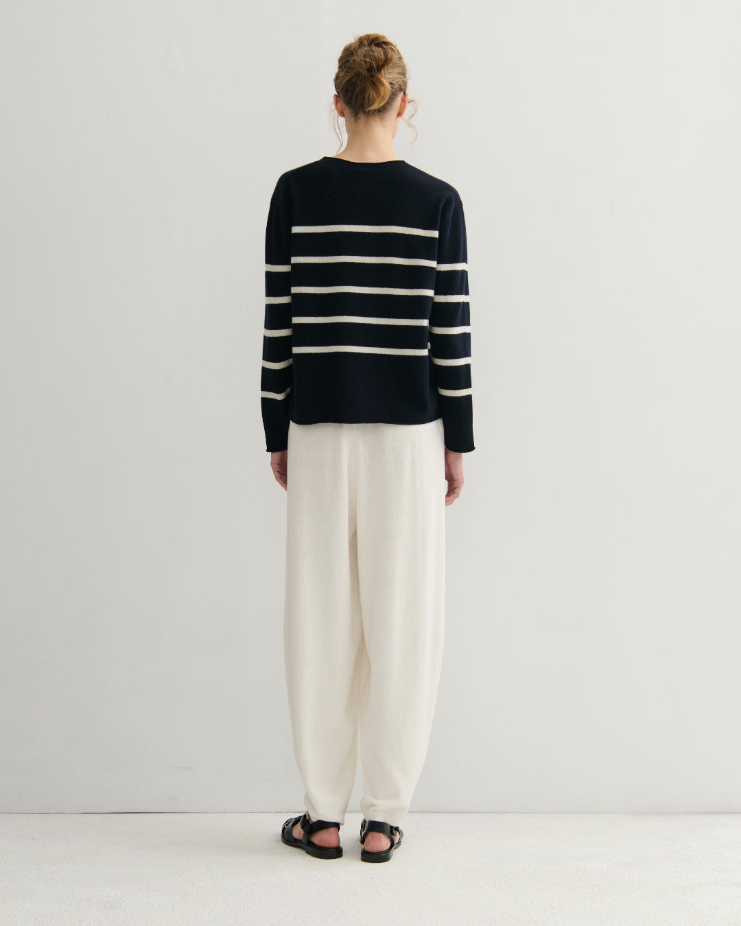 EASY DAYS CASHMERE STRIPED CREW - NAVY