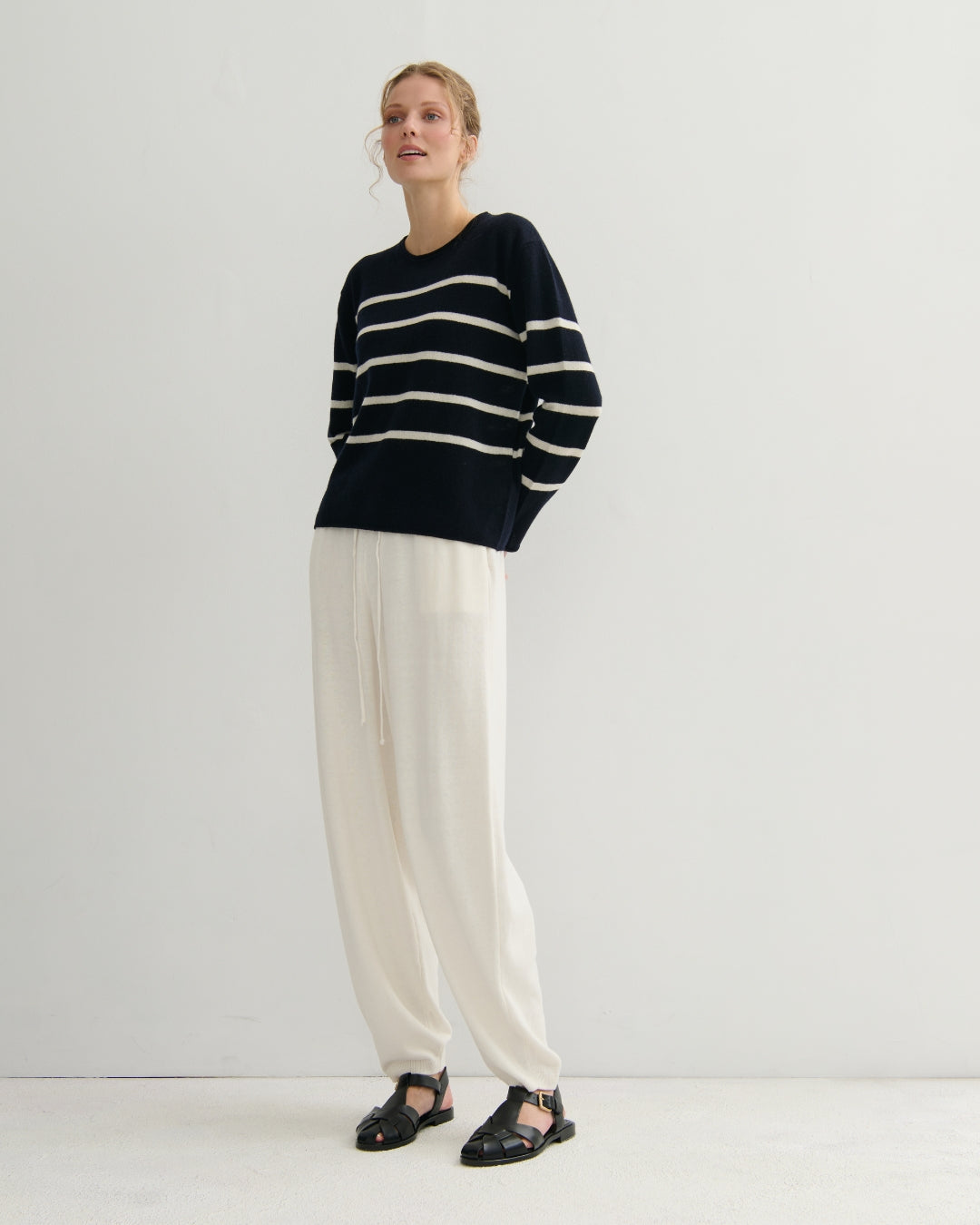 EASY DAYS CASHMERE STRIPED CREW - NAVY