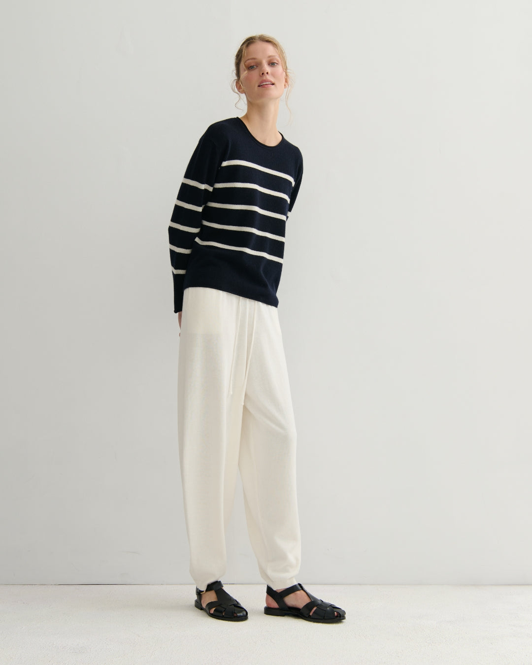 EASY DAYS CASHMERE STRIPED CREW - NAVY