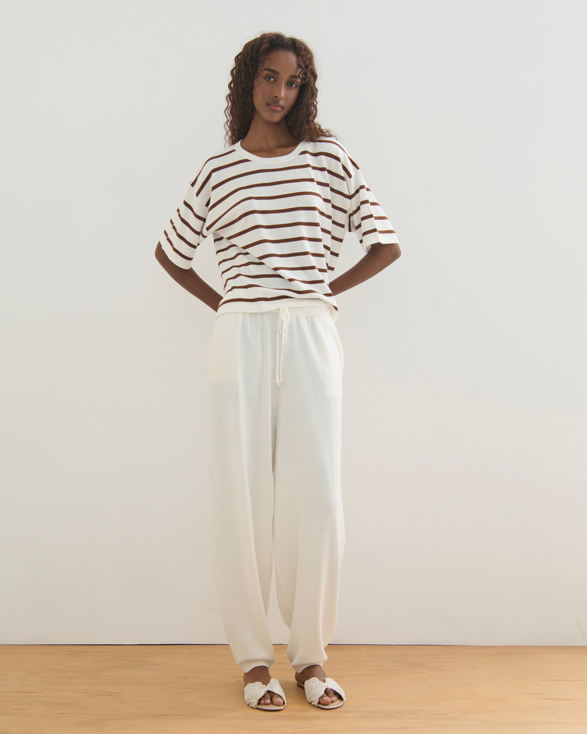 ROAM FREE MID SLEEVE COTTON CASHMERE TEE - PEARL WHITE