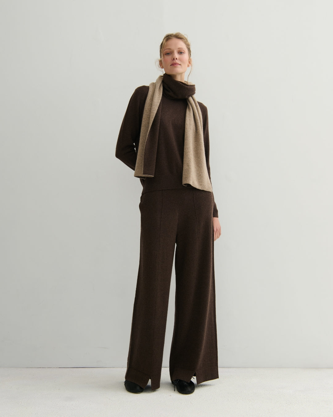 CASHMERE DOUBLE LAYER SCARF - SHIITAKE CHOCOLATE
