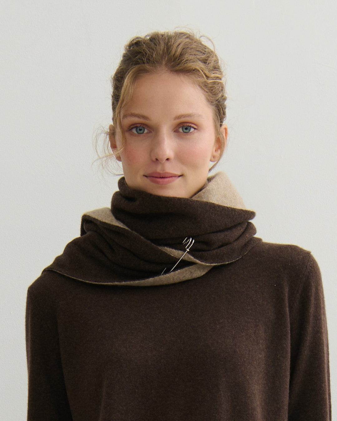 CASHMERE DOUBLE LAYER SCARF - SHIITAKE CHOCOLATE