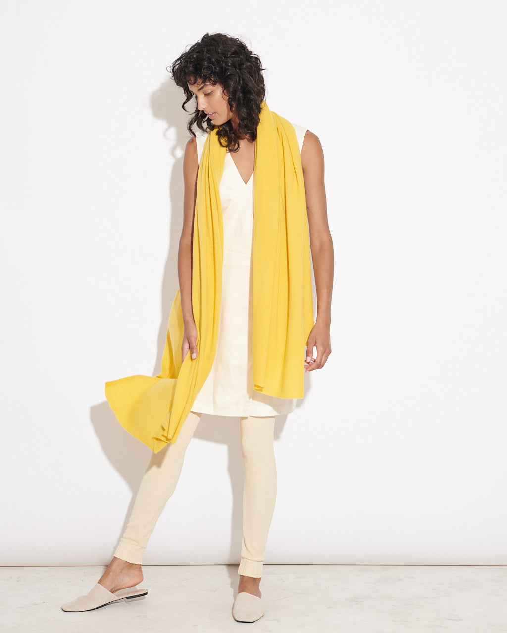 OVERSIZED CASHMERE TRAVEL WRAP - LEMON
